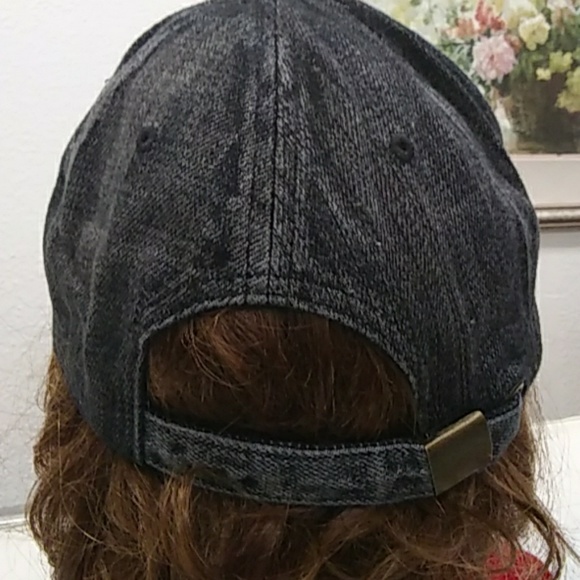 Hat/Skull n Roses - Picture 4 of 4